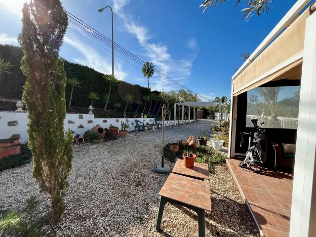 Villa 4 habitaciones 184m² en venta - Villamartin — 28