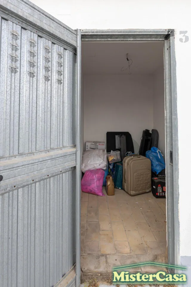 Exclusiva - inversión en pleno centro de jerez - 2d + trastero - con inquilino pagando 800€/mes - rentabilidad inmediata — 24