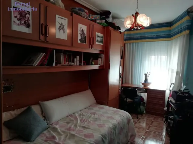 PISO AMPLIO EN LAS PEATONALES — 21