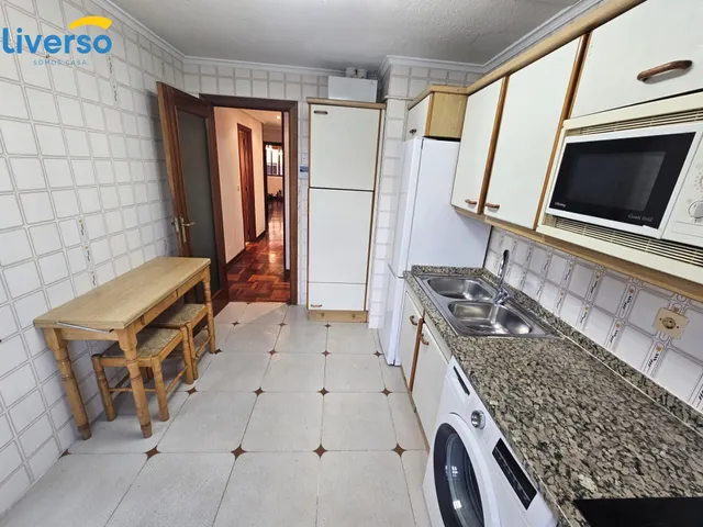 OPORTUNIDAD DE VENTA EN LA ZONA SUR, PISO GRAN TAMAÑO CON GARAJE Y TRASTERO , EXTERIOR!!! — 13