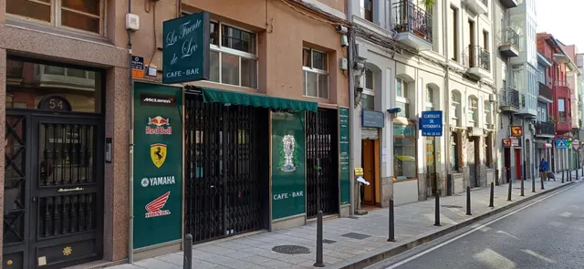 Local en Calle Cisneros de Santander — 2