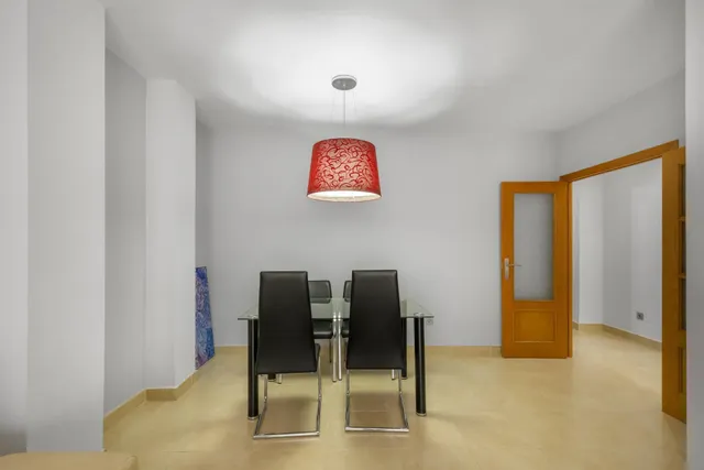Amplia vivienda de 4 dormitorios en zona céntrica – Calle San Pascual (junto a Calle Orihuela) — 8