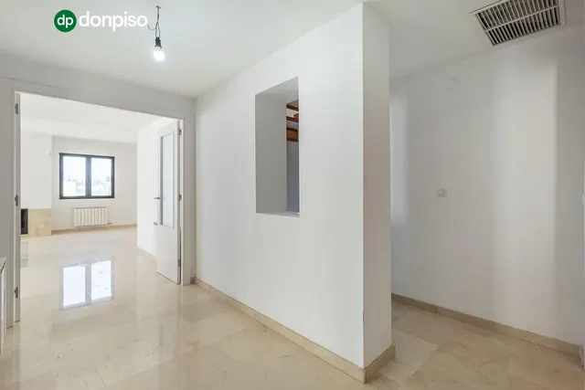 PRECIOSO CHALET EN LOMA VERDE — 16