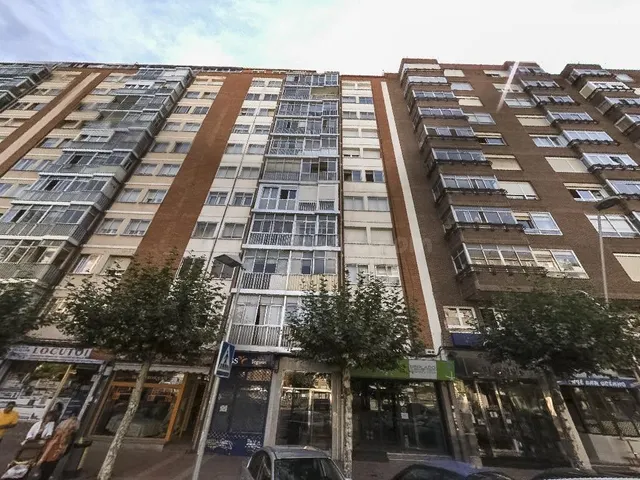 Venta de Piso sin posesión (no visitable) en Burgos - foto 2