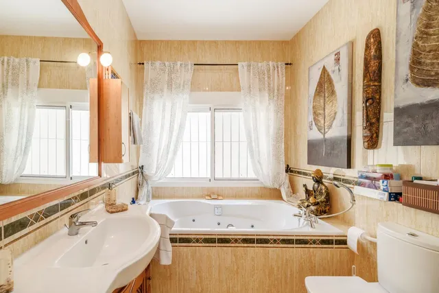 Chalet 5 habitaciones 451m² en venta - Costa Del Sol — 11