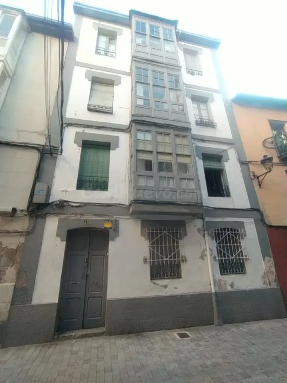 Edificio Viviendas en Venta en Miranda De Ebro Burgos