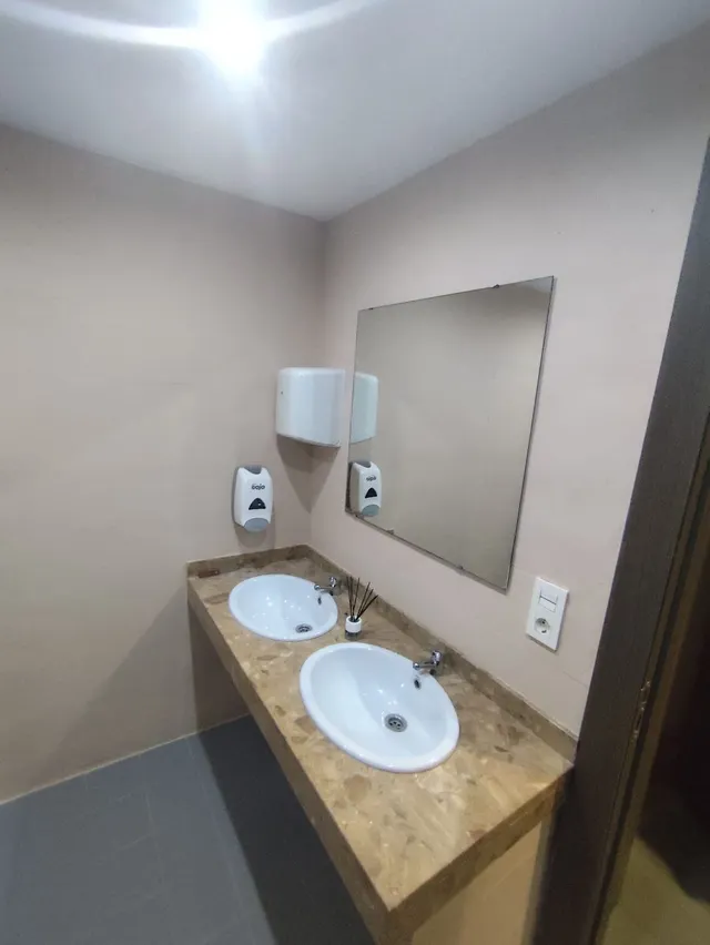 Restaurante 150m² en venta - Centro — 16