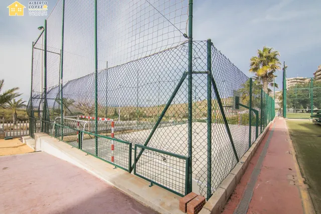 Vivienda en alquiler de larga temporada en Arenales del Sol. — 26