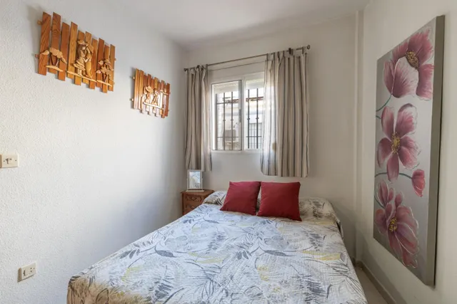 Vivienda unifamiliar adosada junto a polideportivo de Gójar — 28