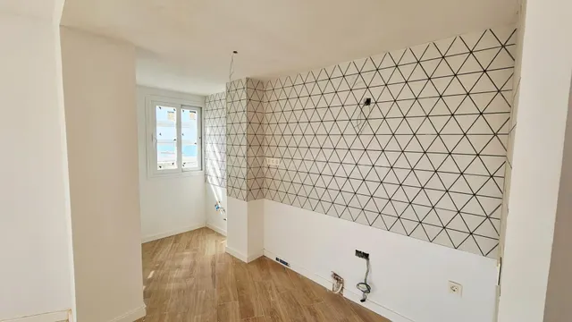 Piso de 2 dormitorios a la venta en Puerto Marina, Benalmáde - foto 3