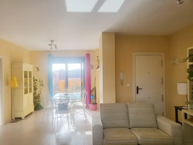 ÁTICO EXCLUSIVO CON VISTAS, TERRAZAS, PISCINA Y GARAJE – A 250 M DE LA PLAYA — 6