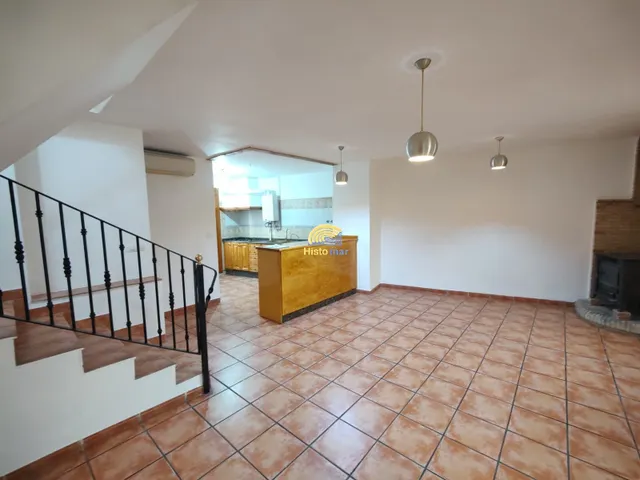 Encantadora Casa en el Casco Antiguo de Sagunto: Historia y Modernidad — 15