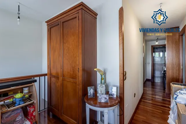 Chalet Exclusivo en Camino Bajo de Huétor — 23