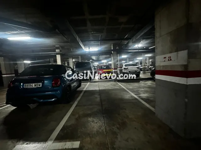 CÉNTRICA Y AMPLIA PLAZA DE APARCAMIENTO JUNTO AL MERCADO - foto 4