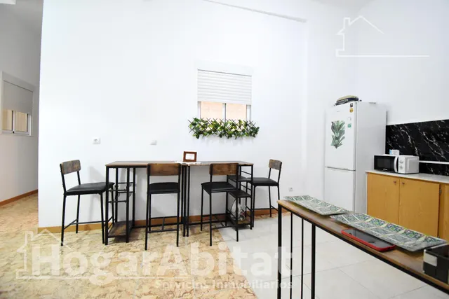 ¡CENTRO DE GANDIA! BAJO MUY AMPLIO CON TERRAZA Y TRASTERO — 38