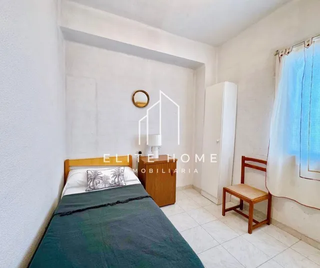 PISO DE 3 habitaciones JUNTO AL CORTE INGLÉS — 17