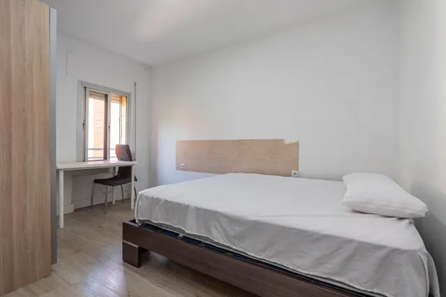 Piso de 5 dormitorios ideal para INVERSORES junto a edificio Junta Andalucía de Almanjáyar — 36