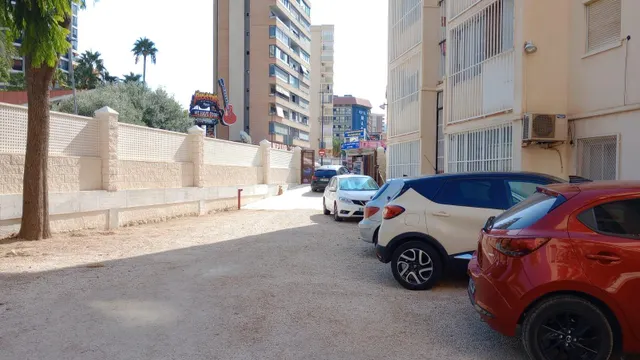 Reformado apartamento en zona Avenida Mediterránea a pocos minutos andando hasta playa Levante. — 31