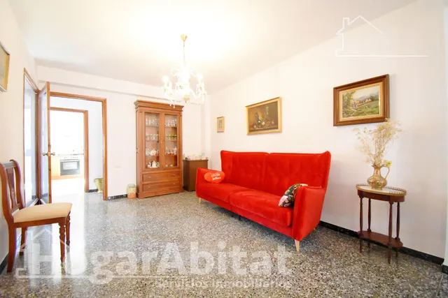 Amplio, luminoso y exterior con terraza, cerca del mar — 7