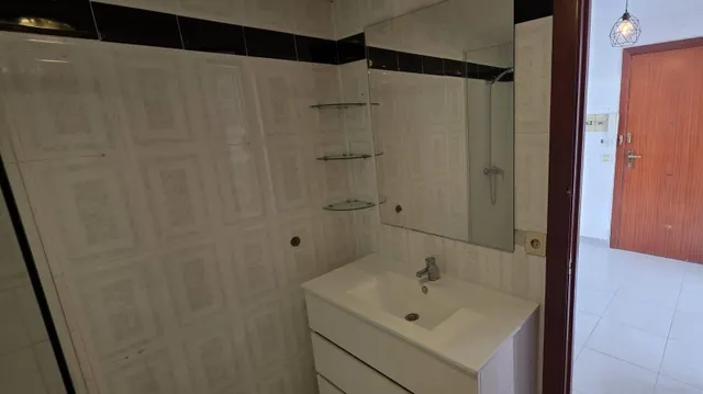 Planta baja luminosa con terraza de 35 m2 en Poble Sec, Sitges — 27
