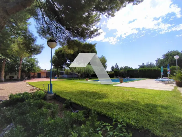 Chalet en venta — 20