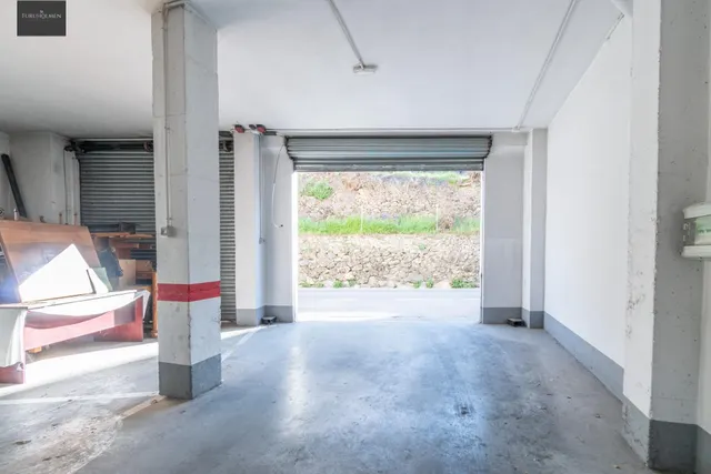 Local con 238m2 en centro de Guejar Sierra — 5