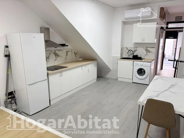 ¡EN PLENO CENTRO! ESTUDIO CONFORTABLE, IMPECABLE Y REFORMADO A ESTRENAR — 8