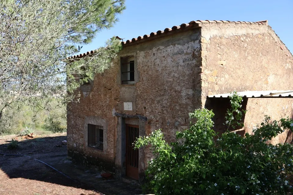MASIA EN VILAFAMES CON TERRENO