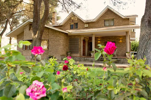Urbis te ofrece un exclusivo chalet en venta en Salamanca. - foto 4