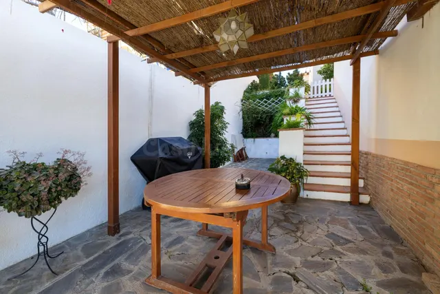MAGNÍFICO CHALET EN URB. SUEÑOS DE CADIMA, ALHENDIN — 46