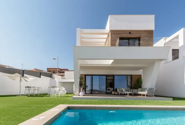 Villas de obra nueva con piscina privada y casa de invitados — 18