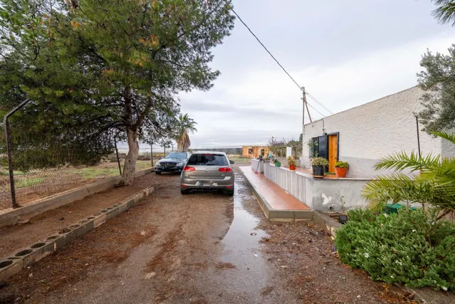 Casa con terreno - foto 2