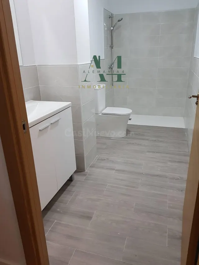 Vivienda a estrenar en pleno centro de la ciudad ( Planta ba - foto 4