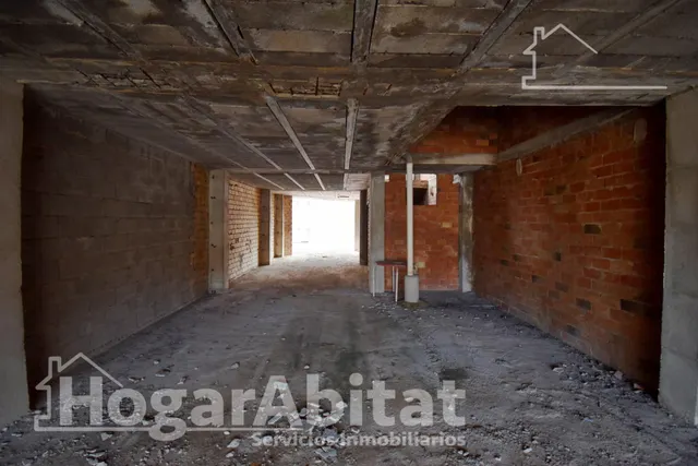 Gran patio privado y proyecto para diseñar tu casa unifamiliar en el centro urbano — 37