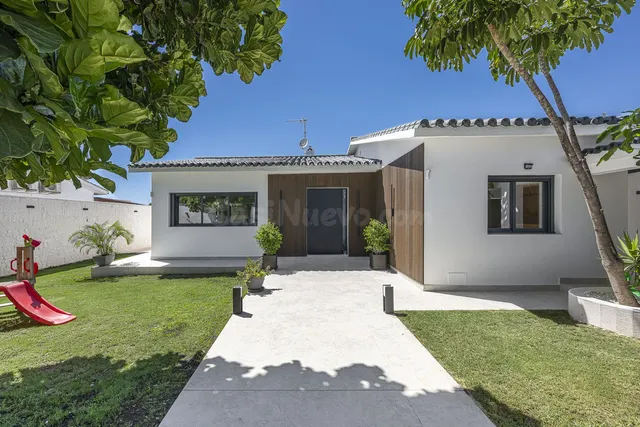 Chalet 3 habitaciones 260m² en venta - Costa Del Sol — 4
