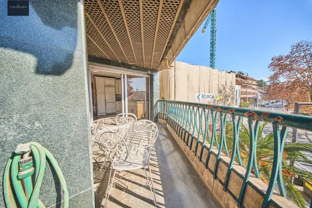 Residencia exclusiva en Paseo del Salón con vistas despejadas — 25