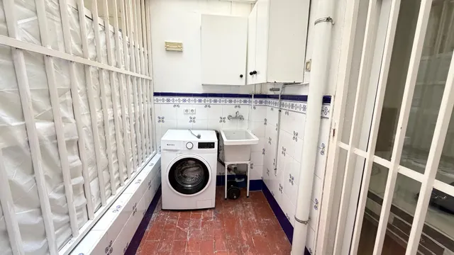 APARTAMENTO JUNTO A LA PLAZA CIRCULAR — 23