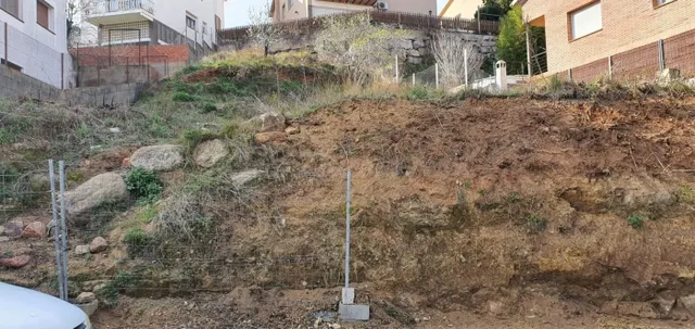 Solar en casco urbano a punto de edificar - foto 2