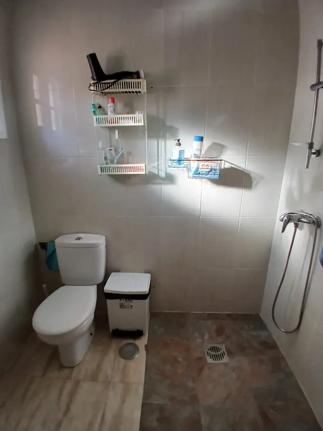 VIVIENDA INDEPENDIENTE CON TERRENO — 16