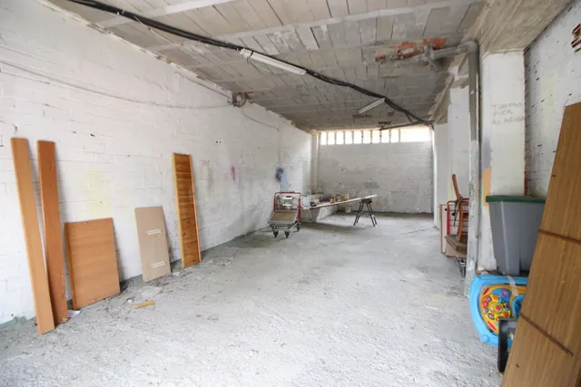 LOCAL COMERCIAL EN TORRELAVEGA EN C/ PANCHO COSSIO 22 - foto 4
