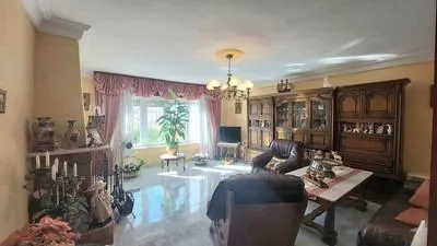 Enorme casa independiente con amplia parcela en Puerto de la Torre — 12