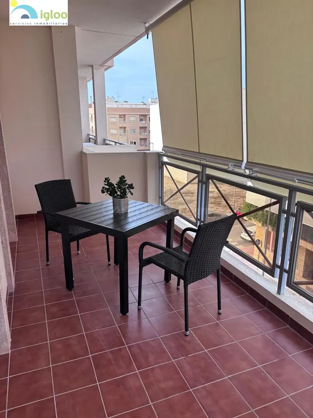 Piso en alquiler Almoradi muebles nuevos gran balcón Almorad