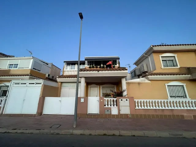 CHALET PAREADO CON GARAJE EN LOS ALCAZARES — 20