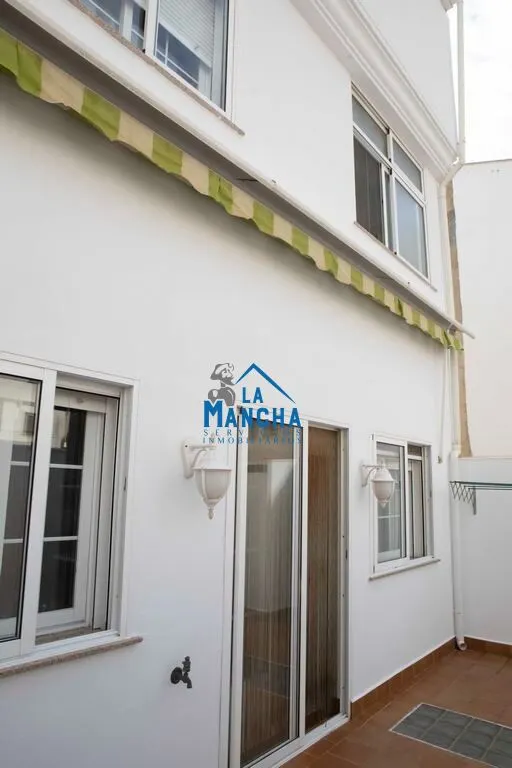 *595.000€* inmobiliaria la mancha vende casa en el barrio de san pablo de Albacete — 22