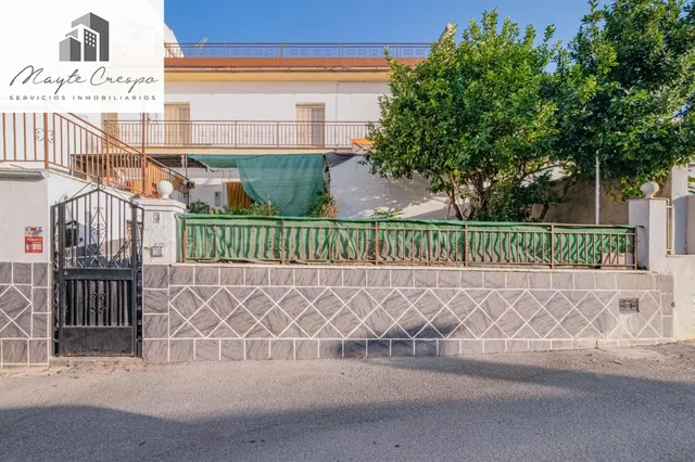 Amplia y Luminosa Casa en el Corazón de Monachil — 3