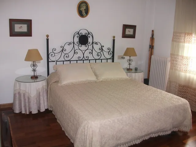 ¡¡¡ESPECTACULAR PARCELA DE 2264M, CON PISCINA, PISTA DE TENIS EN URB. AGUA SOL. — 22