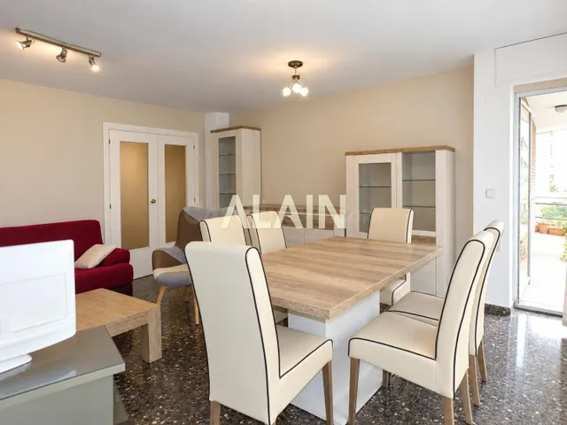 PISO EN VENTA EN RUZAFA- VEN A VERLO!!!!- VALENCIA - foto 3