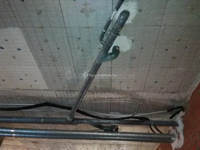 Se alquila local con salida de humos en Residencial Gredos — 3