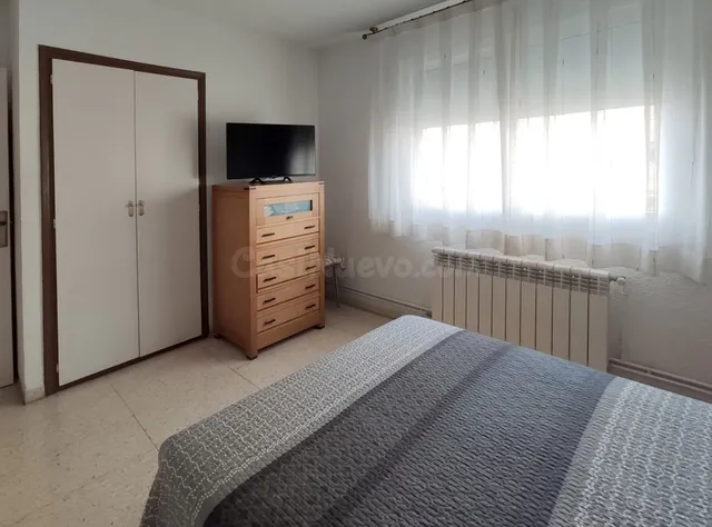 ? Amplio piso de 3 dormitorios con parking — 24