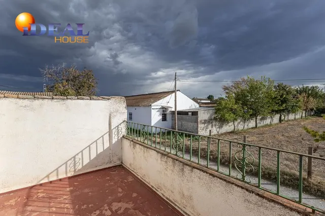 Cortijo con casa de 117 m2 y terreno de 2.312 m2 en Santa Fe — 14